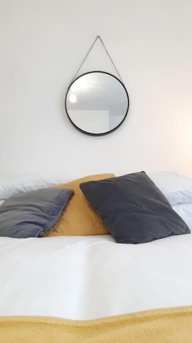 Free Parking Spacious Home 카디프 외부 사진